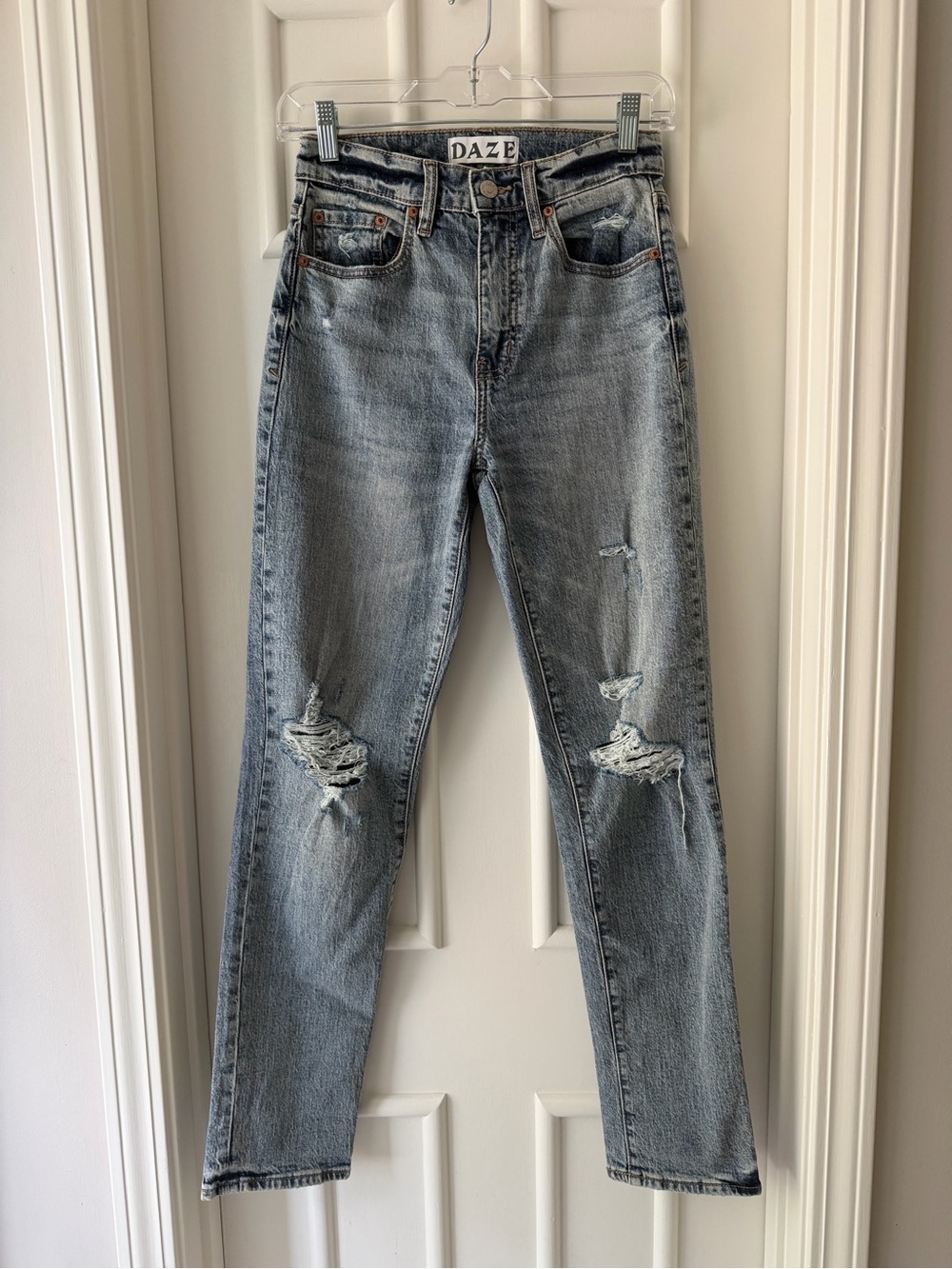 DAZE Distressed Straight Leg Jeans